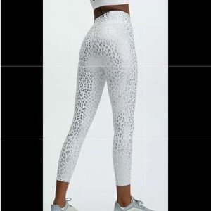 Fabletics foil leggings 7/8 length. New POWERHOLD